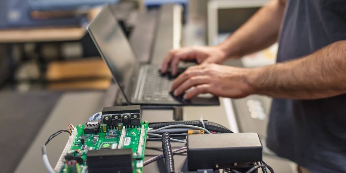 Is It Cheaper to Repair or Replace IT Hardware Over Time - Cost Comparison & Guidance
